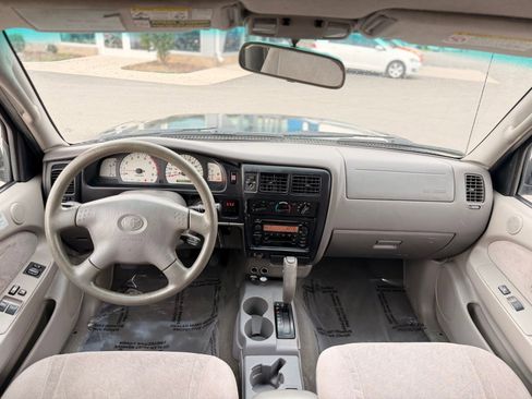 Used 2003 Toyota Tacoma PreRunner RWD image 22