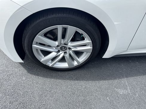 Used 2025 Lexus IS 300 w/ Comfort Package RWD image 9