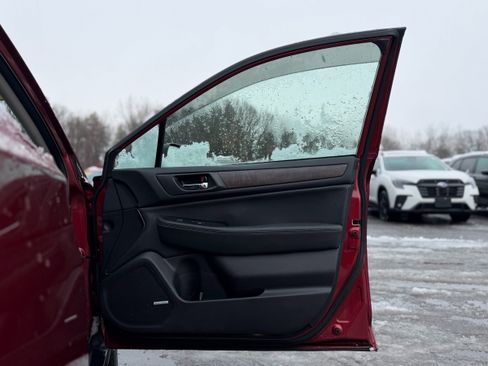Used 2017 Subaru Outback 2.5i Limited image 41