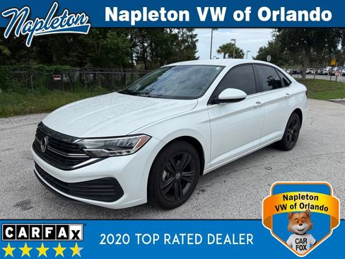 Used 2024 Volkswagen Jetta SE w/ Black Wheel Package FWD image 1