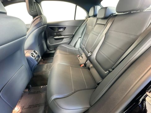 Used 2025 Mercedes-Benz C 300 Sedan image 23