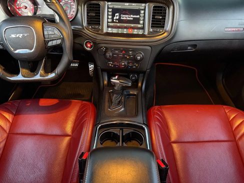 Used 2020 Dodge Charger SRT Hellcat w/ Carbon/Suede Interior Package image 18