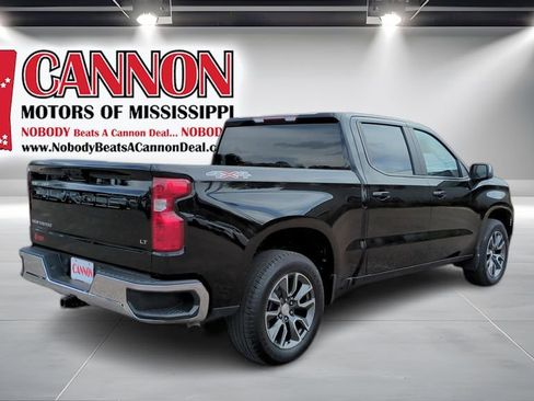 Used 2023 Chevrolet Silverado 1500 LT AWD/4WD image 5