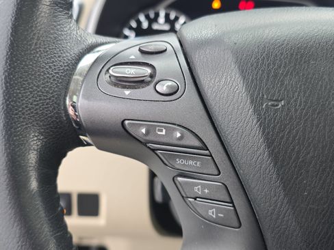 Used 2019 Nissan Murano Platinum image 17