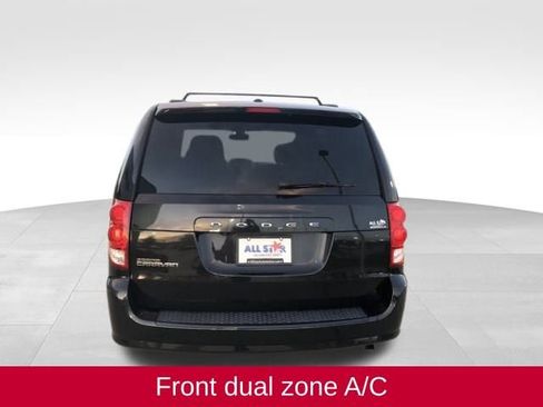Used 2020 Dodge Grand Caravan SE image 5