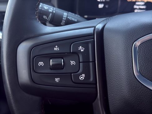 Used 2024 GMC Yukon AT4 w/ Technology Package image 19