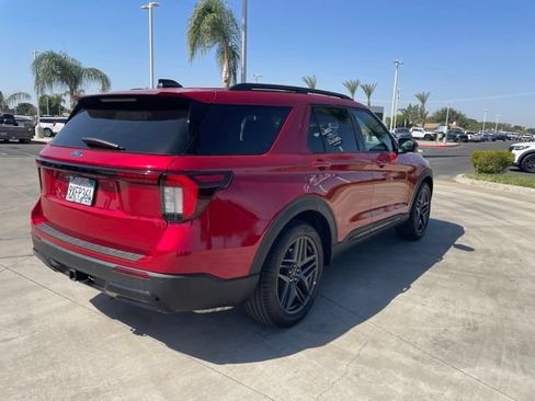 New 2026 Ford Explorer ST-Line w/ ST-Line Street Pack RWD image 5