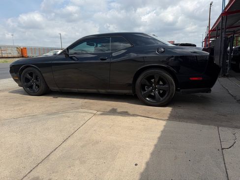 Used 2013 Dodge Challenger R/T Plus image 16