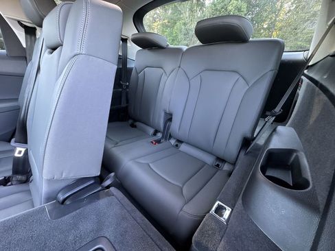 Used 2025 Audi Q7 3.0T Premium Plus image 28