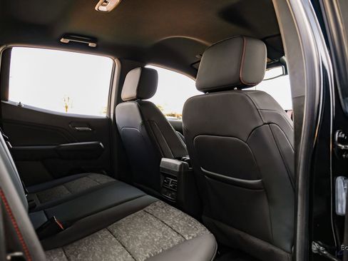 Used 2024 Chevrolet Colorado Z71 w/ Z71 Convenience Package 2 image 76