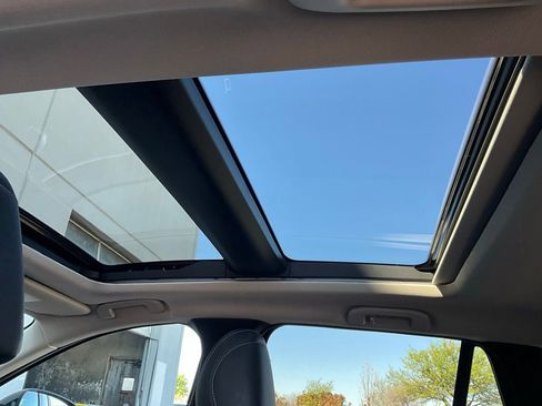 Used 2025 MAZDA CX-50 AWD 2.5 S w/ Premium Package image 19