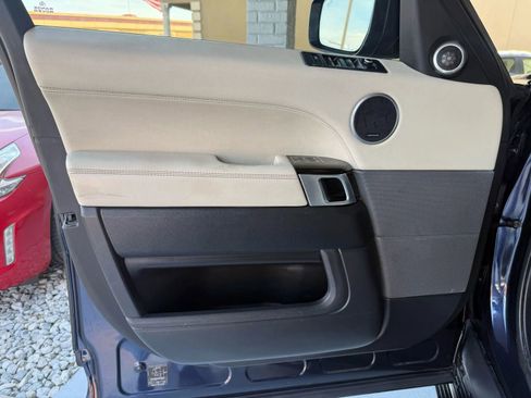 Used 2016 Land Rover Range Rover Sport HSE image 16
