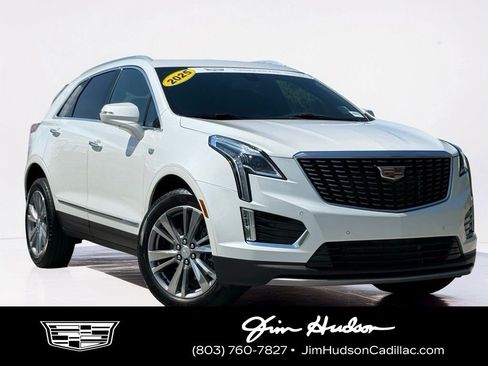Certified 2025 Cadillac XT5 Premium Luxury AWD/4WD image 1
