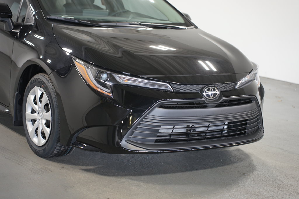 New 2027 Toyota Corolla LE FWD image 4