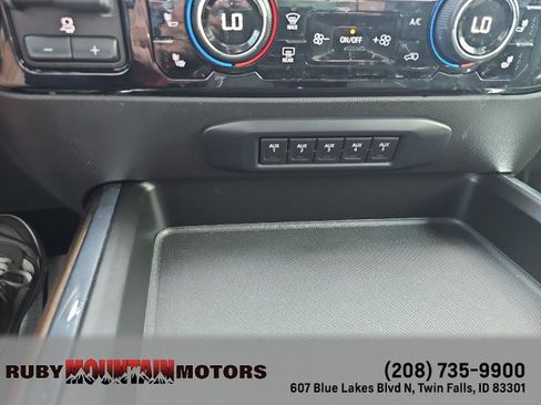 Used 2024 Chevrolet Silverado 3500 High Country w/ High Country Premium Package image 24