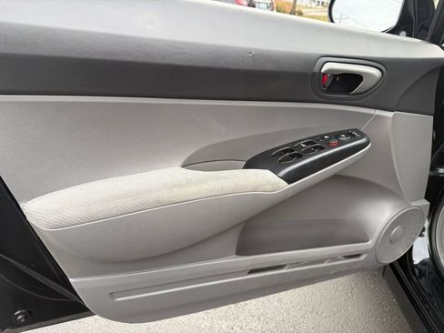 Used 2010 Honda Civic LX image 8