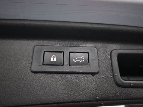 Used 2021 Subaru Forester Limited image 23