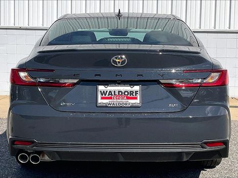 New 2026 Toyota Camry SE image 5