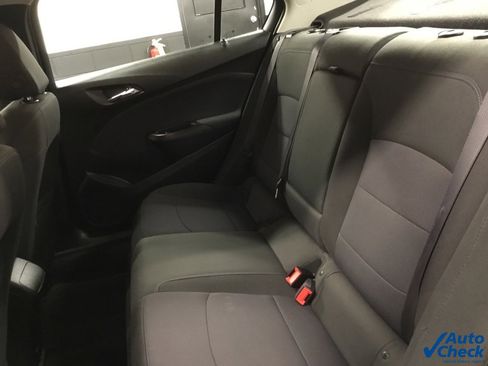 Used 2017 Chevrolet Cruze LT image 30