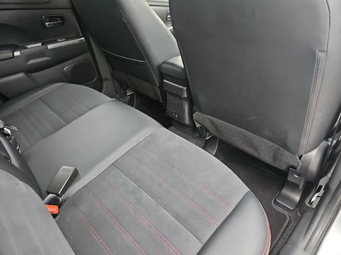 Used 2025 Mitsubishi Outlander Sport ES AWD/4WD image 11