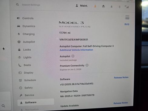 Used 2021 Tesla Model 3 Standard Range Plus image 3