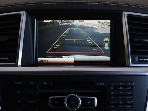 Used 2014 Mercedes-Benz GL 450 4MATIC image 40