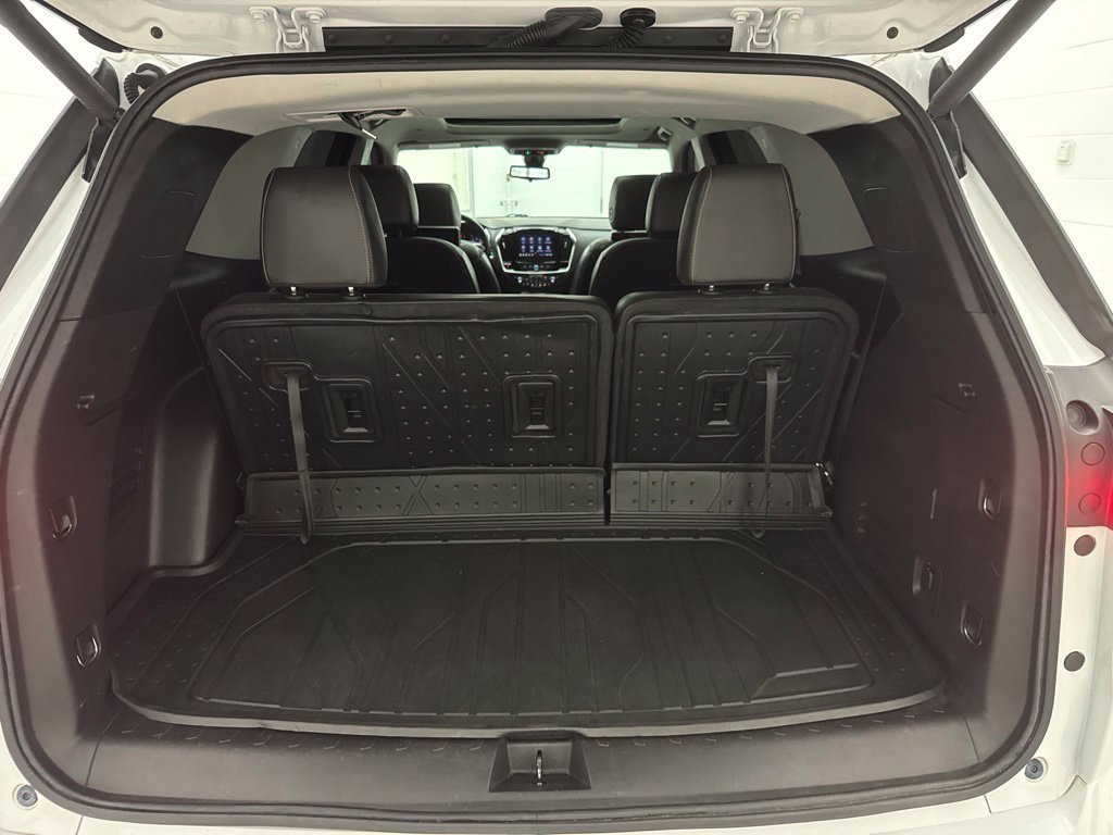 Used 2021 Chevrolet Traverse Premier w/ LPO, Floor Liner Package AWD/4WD image 6