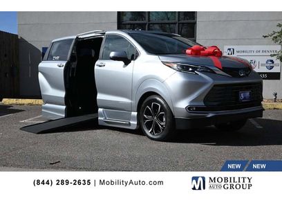 New 2025 Toyota Sienna Platinum