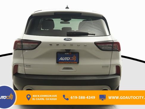 Used 2020 Ford Escape SE FWD image 12