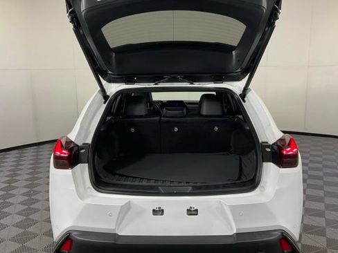 Used 2024 Lexus UX 250h F Sport AWD/4WD image 29