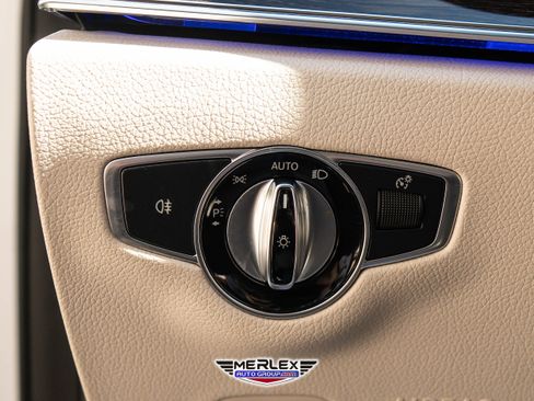 Used 2019 Mercedes-Benz E 300 w/ Premium 1 Package image 39