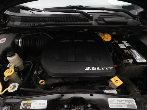 Used 2018 Dodge Grand Caravan GT FWD image 3
