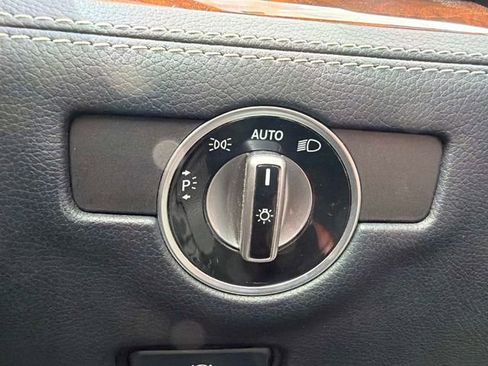 Used 2014 Mercedes-Benz SL 550 w/ Sport Wheel Package image 23