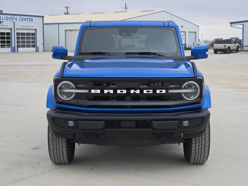 Used 2024 Ford Bronco Outer Banks image 2