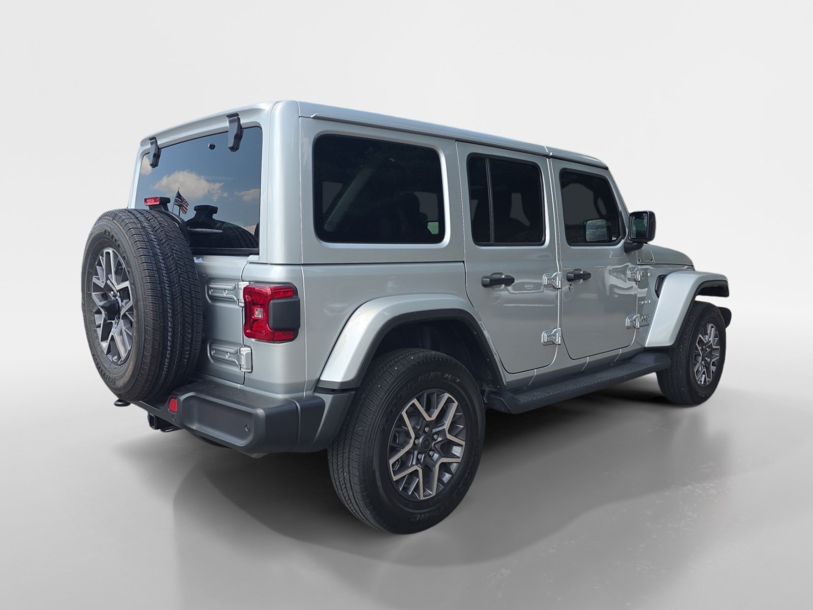 Used 2024 Jeep Wrangler Unlimited Sahara w/ Safety Group AWD/4WD image 6