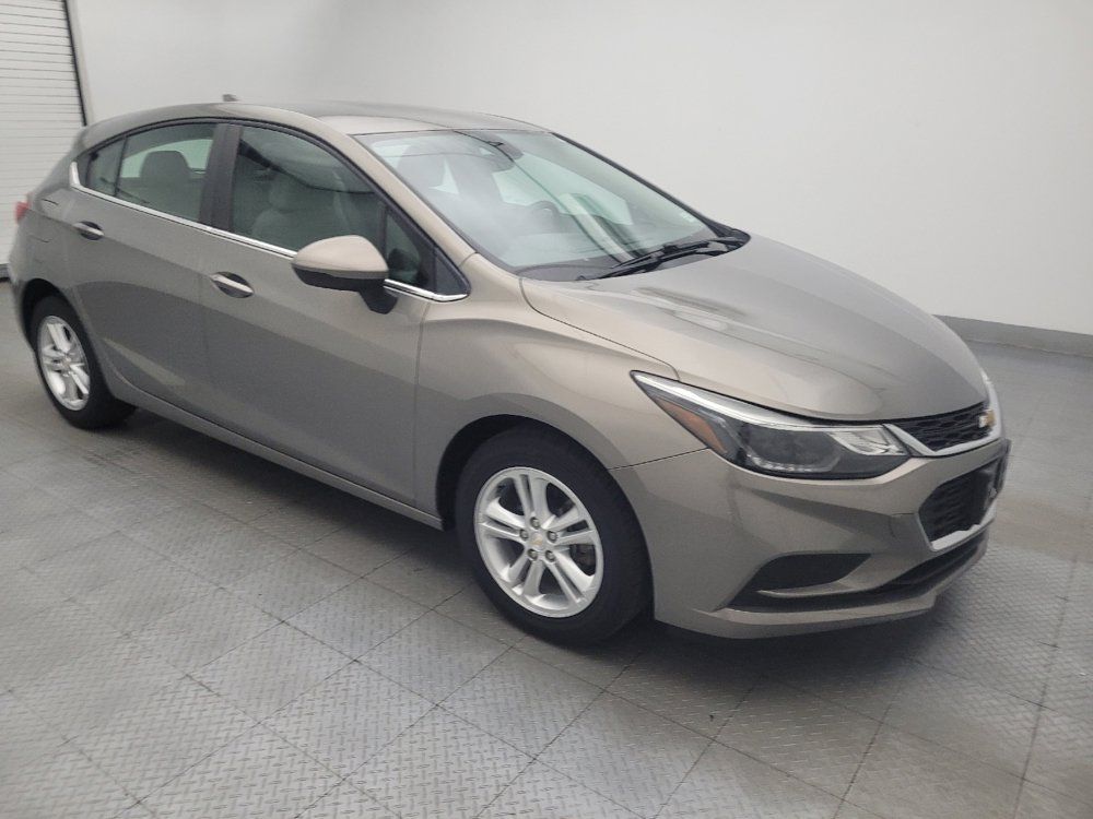 Used 2018 Chevrolet Cruze LT w/ Convenience Package FWD image 11