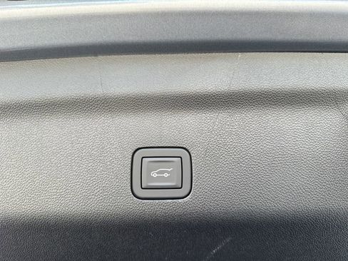 New 2026 GMC Yukon XL AT4 w/ AT4 Premium Plus Package AWD/4WD image 35
