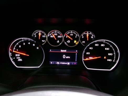 Used 2021 Chevrolet Tahoe LT w/ LT Signature Package AWD/4WD image 8