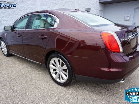 Used 2010 Lincoln MKS AWD image 8