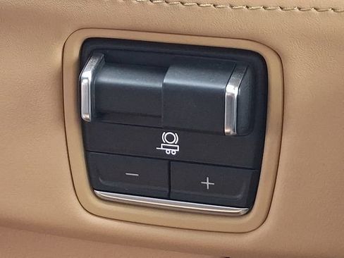 Certified 2026 Cadillac Escalade IQL Sport 2 w/ LPO, Premium Carpet Package AWD/4WD image 25
