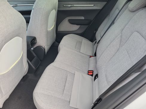 New 2025 Volvo EX30 Ultra w/ Climate Package image 18