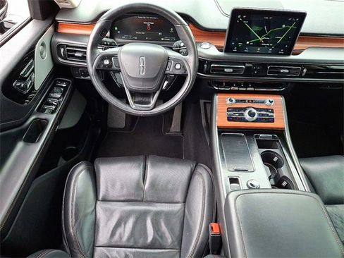 Used 2020 Lincoln Aviator Reserve image 11