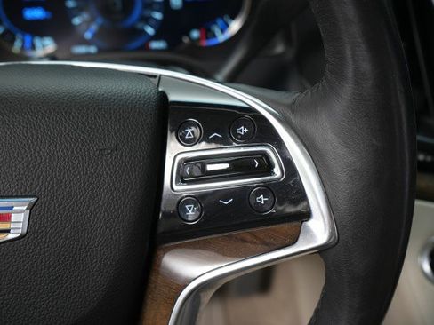 Used 2020 Cadillac Escalade Luxury image 45