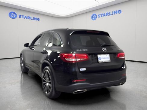 Used 2017 Mercedes-Benz GLC 300 4MATIC image 5