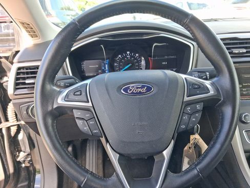 Used 2016 Ford Fusion Energi SE w/ Driver Assist Package FWD image 15