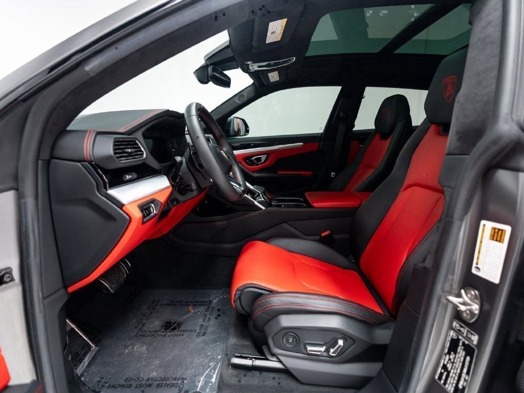 Used 2021 Lamborghini Urus AWD/4WD image 4