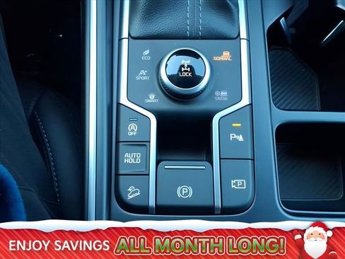 Used 2025 Kia Sorento S image 27