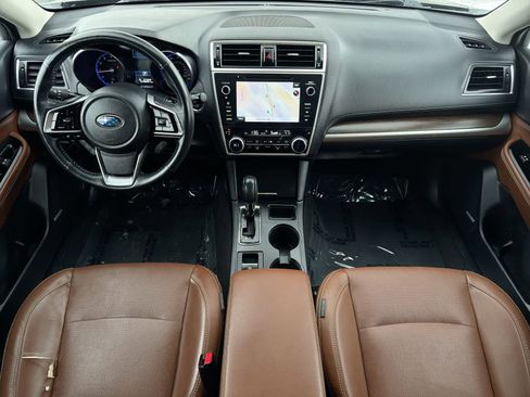 Used 2018 Subaru Outback 2.5i Touring image 16