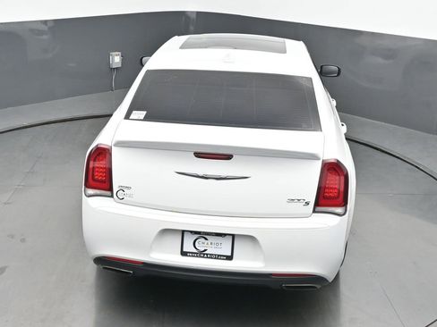 Used 2017 Chrysler 300 S w/ S Model Appearance Package AWD/4WD image 40