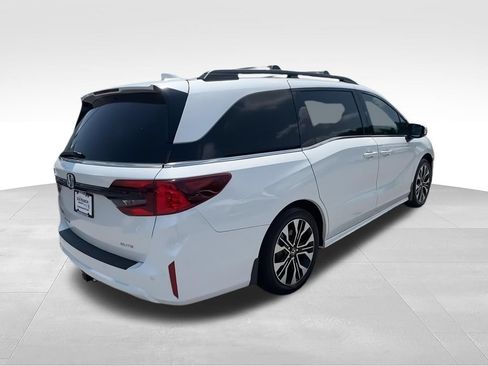 Used 2025 Honda Odyssey Elite image 8